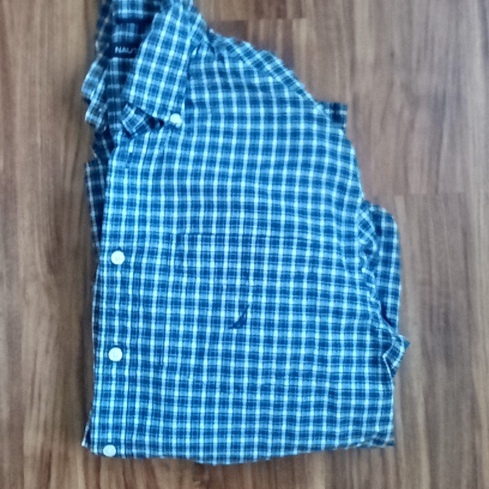 Nautica button down shirt medium